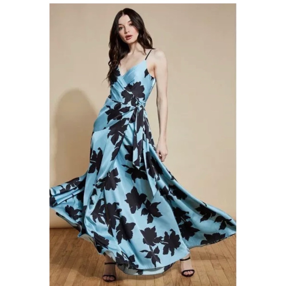 New Anthropologie × Hutch Alden Maxi
Wrap Dress